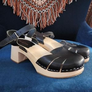 Swedish Hasbeens Black Clogs Size 38